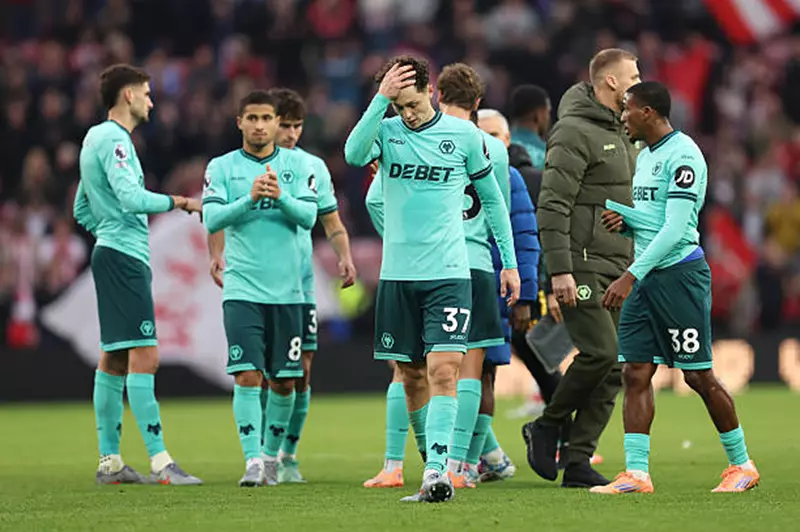 مدرب وولفرهامبتون يبرر الخسارة أمام تشيلسي بتغييرات